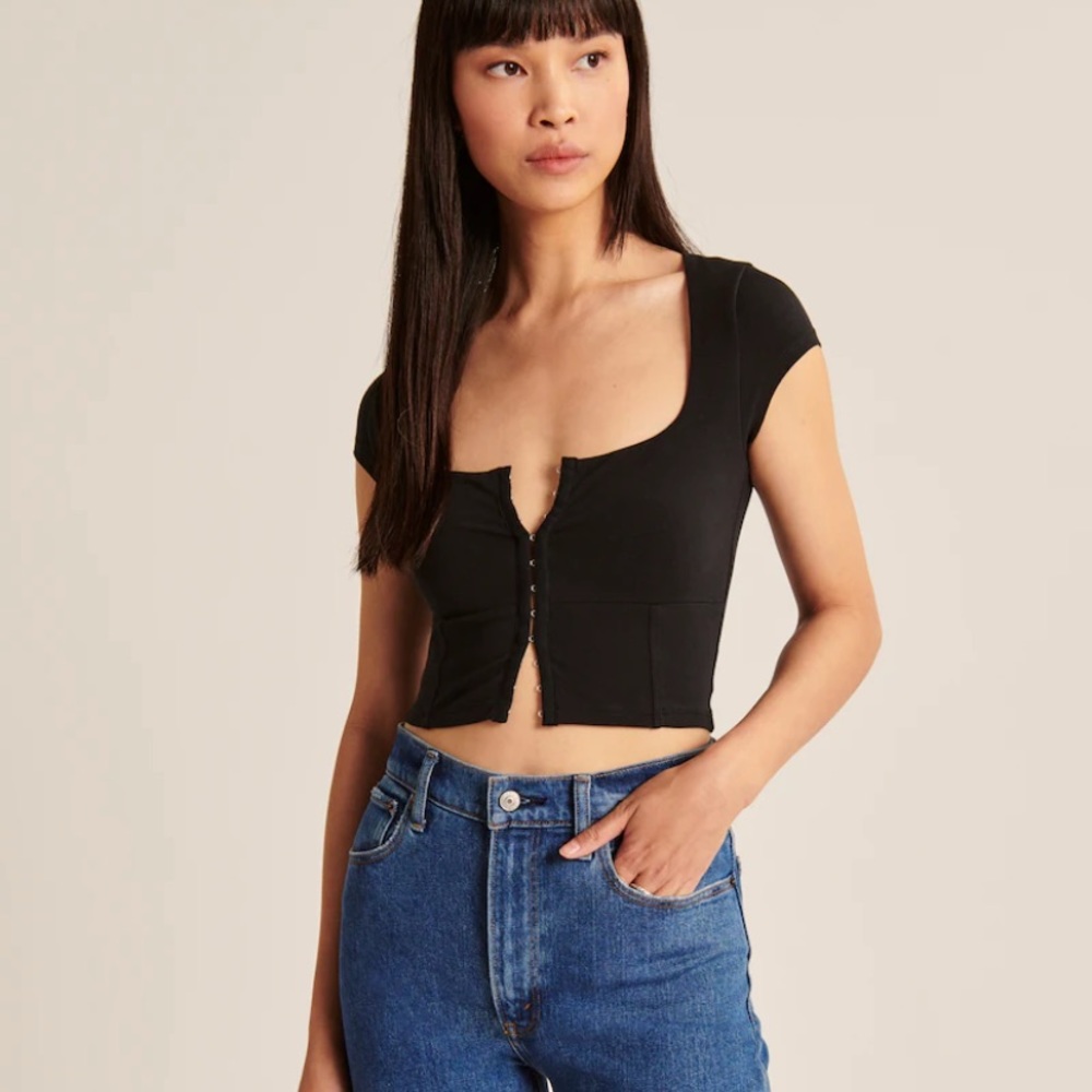 Abercrombie crop top